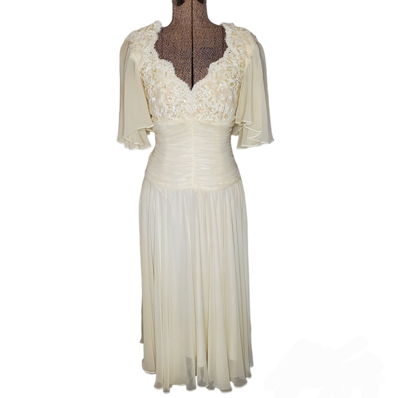 Vintage Dresses & Skirts - Vintage 1940's beige chiffon wedding dress